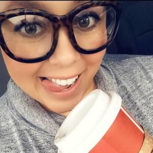 Meet your Posher, Dionicia